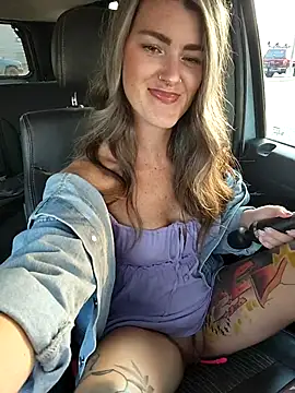 Snapshot of Lilmissvyx chatting on September 9, 2025, 2:27 pm Lilmissvyx online show from September 9, 2025, 2:27 pm