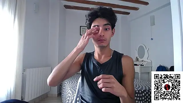 MagnoZaniah online show from October 23, 2025, 3:11 pm