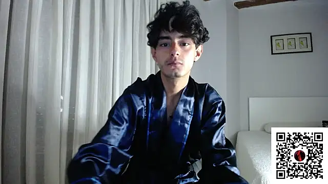 MagnoZaniah online show from November 15, 2025, 2:35 pm