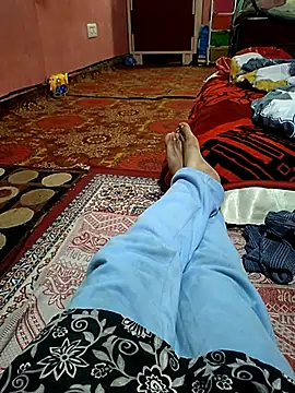 Snapshot of ohana143 chatting on February 14, 2025, 12:57 pm ohana143 online show from February 14, 2025, 12:57 pm