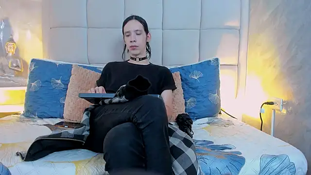 Hecatee 77 online show from October 6, 2025, 7:55 pm