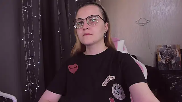 MissBrightShine online show from October 7, 2025, 11:51 am