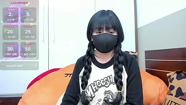 alonelove   online show from February 28, 2025, 6:21 am