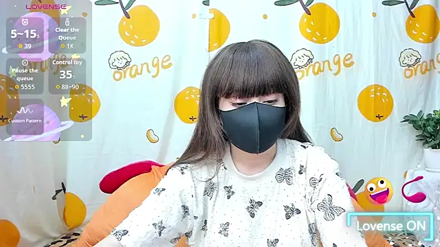 alonelove   online show from May 5, 2026, 2:19 am