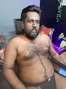 Rayansmith  online show from October 6, 2025, 2:25 pm