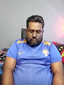 Rayansmith  online show from January 9, 2026, 3:04 pm