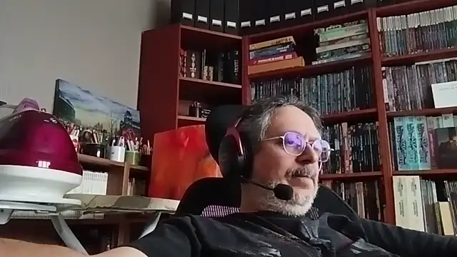 Snapshot of Mandra_is_a_whore chatting on October 23, 2025, 9:52 am Mandra is a whore online show from October 23, 2025, 9:52 am