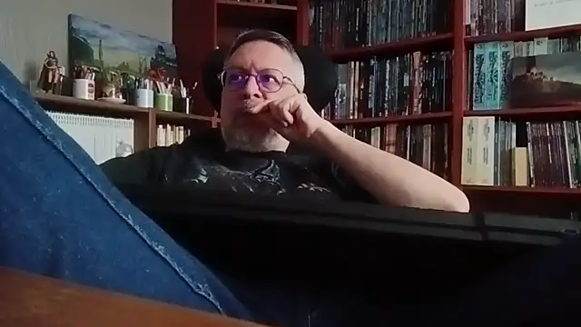 Mandra is a whore online show from November 15, 2025, 12:56 pm