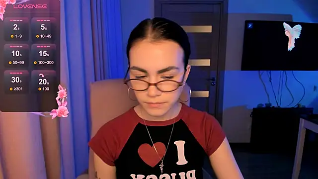 Snapshot of _selectrra chatting on December 15, 2024, 6:26 pm selectrra online show from December 15, 2024, 6:26 pm