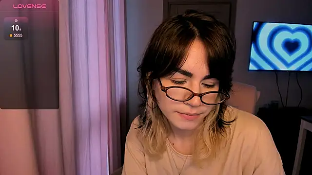 Snapshot of _selectrra chatting on January 11, 2025, 11:23 am selectrra online show from January 11, 2025, 11:23 am