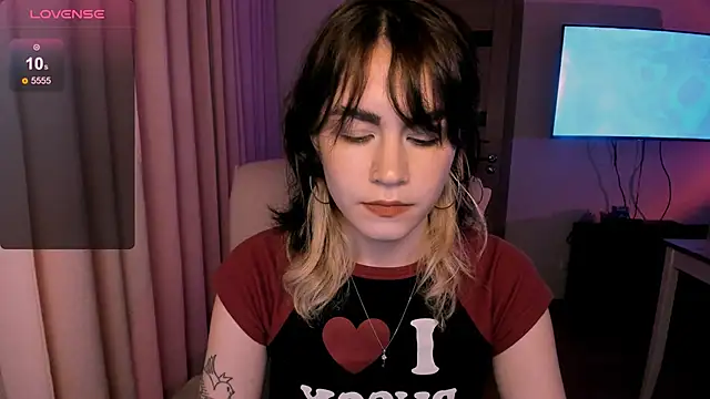 Snapshot of _selectrra chatting on January 12, 2025, 2:19 pm selectrra online show from January 12, 2025, 2:19 pm