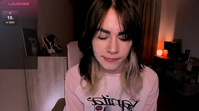 Snapshot of _selectrra chatting on March 13, 2025, 2:55 pm selectrra online show from March 13, 2025, 2:55 pm