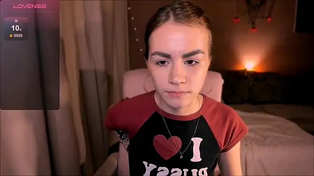 Snapshot of _selectrra chatting on September 19, 2025, 7:25 pm selectrra online show from September 19, 2025, 7:25 pm