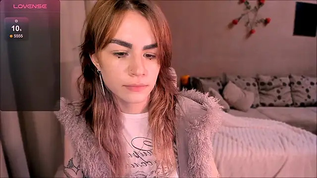 Snapshot of _selectrra chatting on November 7, 2025, 8:09 pm selectrra online show from November 7, 2025, 8:09 pm