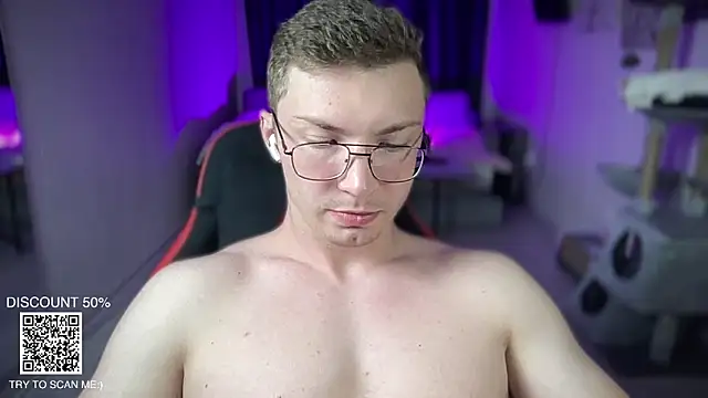 iron  chap online show from November 7, 2025, 9:15 pm