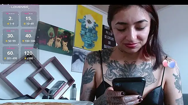 Snapshot of ZoeBakers_ chatting on February 14, 2026, 5:43 pm ZoeBakers online show from February 14, 2026, 5:43 pm