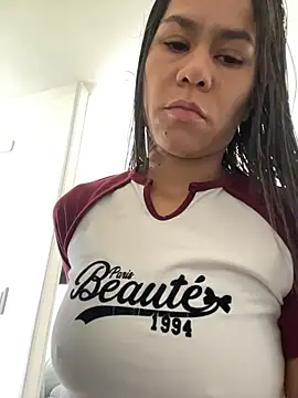 Snapshot of dominantandsubmissiveshow chatting on December 4, 2025, 8:39 pm dominantandsubmissiveshow online show from December 4, 2025, 8:39 pm