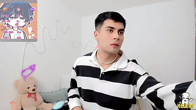 lucas cute online show from December 14, 2025, 8:35 pm