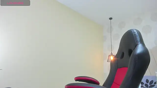 valery smitd online show from February 19, 2025, 12:44 pm