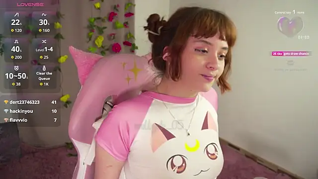 Snapshot of molly_russell chatting on October 31, 2025, 4:02 am molly russell online show from October 31, 2025, 4:02 am