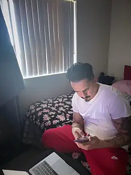 Snapshot of PeterGrandee chatting on November 20, 2025, 5:34 pm PeterGrandee online show from November 20, 2025, 5:34 pm