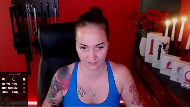 Snapshot of _Jane_Warren_ chatting on January 15, 2025, 8:16 pm Jane Warren online show from January 15, 2025, 8:16 pm