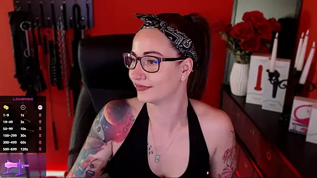 Snapshot of _Jane_Warren_ chatting on March 13, 2025, 11:19 am Jane Warren online show from March 13, 2025, 11:19 am
