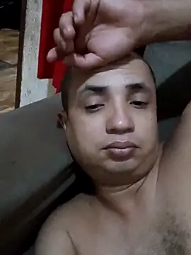 Snapshot of pirucudo17 chatting on October 5, 2025, 1:59 am pirucudo17 online show from October 5, 2025, 1:59 am