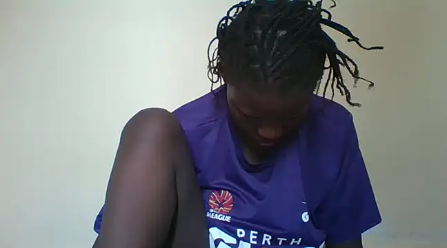 prettychic5 online show from December 5, 2024, 6:32 am