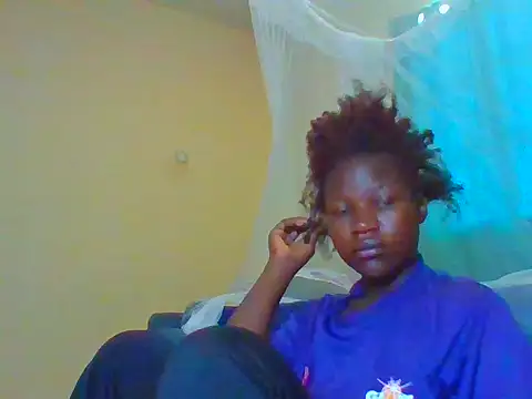 prettychic5 online show from May 21, 2026, 6:53 am