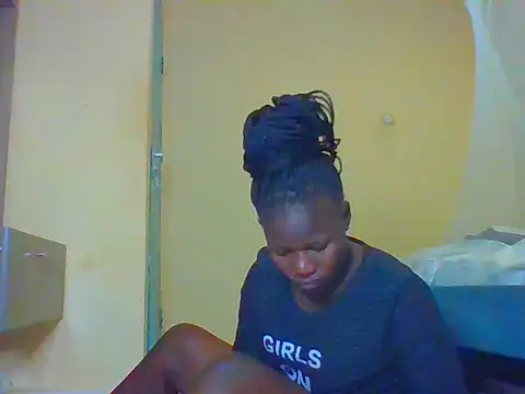 prettychic5 online show from June 3, 2026, 8:06 am