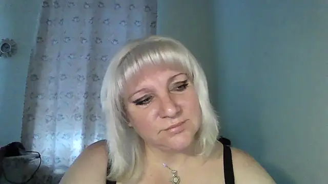 MeilomaWesa online show from November 16, 2025, 10:54 am