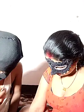 Snapshot of Something_61 chatting on February 5, 2025, 2:08 am Something 61 online show from February 5, 2025, 2:08 am