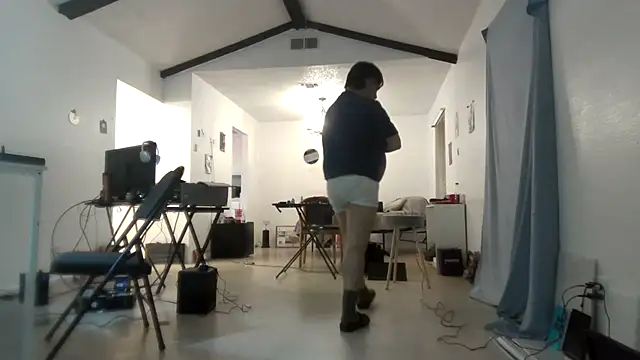 Snapshot of Peachestabby147 chatting on February 26, 2026, 5:39 am Peachestabby147 online show from February 26, 2026, 5:39 am