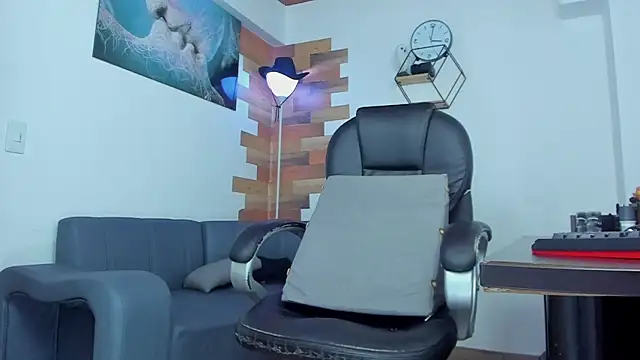 vincen jose online show from February 2, 2025, 1:02 am