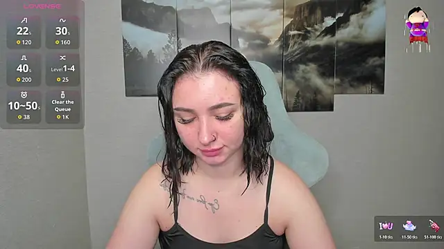 Snapshot of Sourr_Lollipop chatting on April 22, 2026, 12:35 am Sourr Lollipop online show from April 22, 2026, 12:35 am