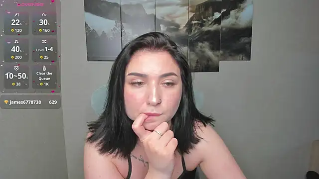 Snapshot of Sourr_Lollipop chatting on May 15, 2026, 10:50 pm Sourr Lollipop online show from May 15, 2026, 10:50 pm