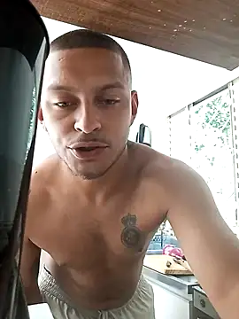 emrehliug12 online show from February 6, 2026, 4:10 pm