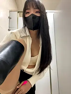 Asia-Lynn online show from December 3, 2024, 2:16 pm