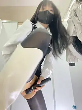 Asia-Lynn online show from January 5, 2025, 11:37 am