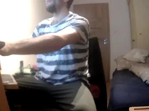 Snapshot of matejk chatting on October 31, 2025, 5:58 pm matejk online show from October 31, 2025, 5:58 pm