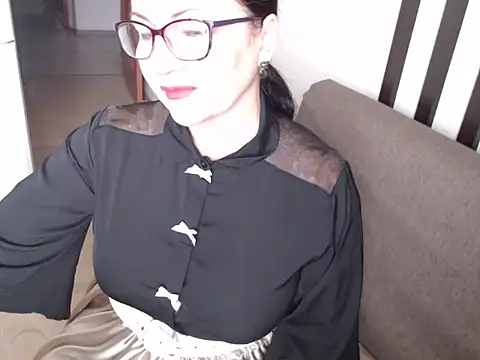 Alma44 online show from April 8, 2026, 7:08 am