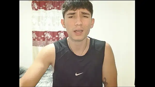 Snapshot of ChicoMaloFfF chatting on February 6, 2026, 12:48 am ChicoMaloFfF online show from February 6, 2026, 12:48 am