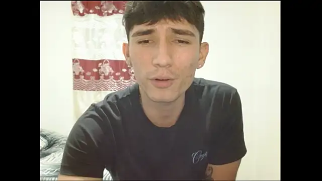 Snapshot of ChicoMaloFfF chatting on February 7, 2026, 12:14 am ChicoMaloFfF online show from February 7, 2026, 12:14 am