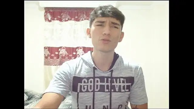 Snapshot of ChicoMaloFfF chatting on February 10, 2026, 12:59 am ChicoMaloFfF online show from February 10, 2026, 12:59 am