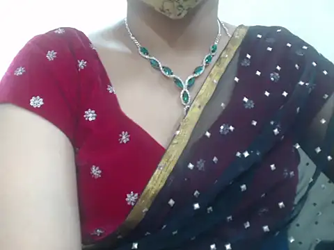 Lovely Siri 23 online show from November 4, 2025, 7:40 am