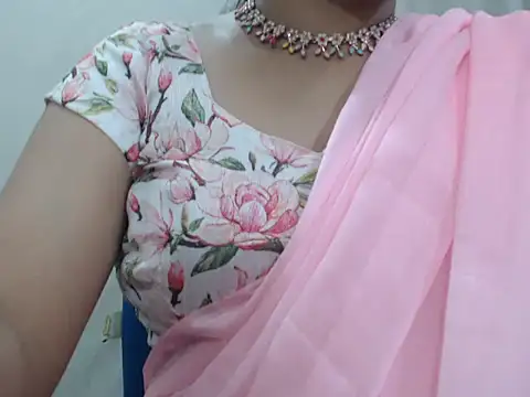 Lovely Siri 23 online show from June 7, 2026, 3:16 pm