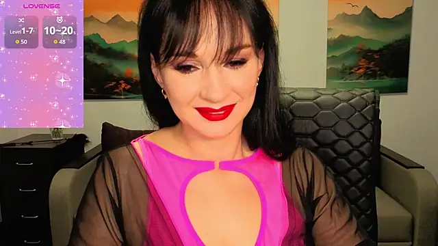 Sofia Ford online show from November 18, 2025, 7:35 am