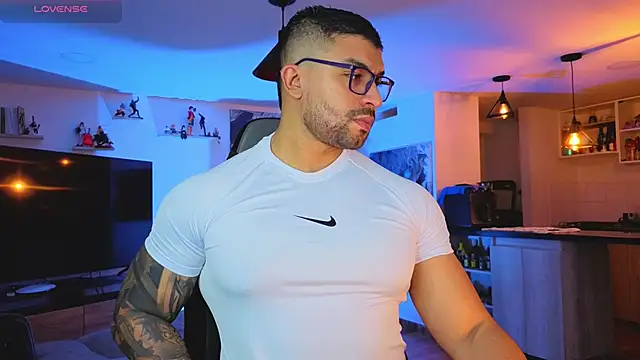 Michael Diamond online show from September 26, 2025, 2:48 am