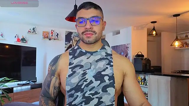 Michael Diamond online show from November 23, 2025, 3:45 pm